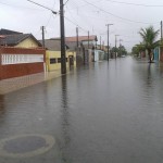 rua-do-sol-mongagua-enchente-2