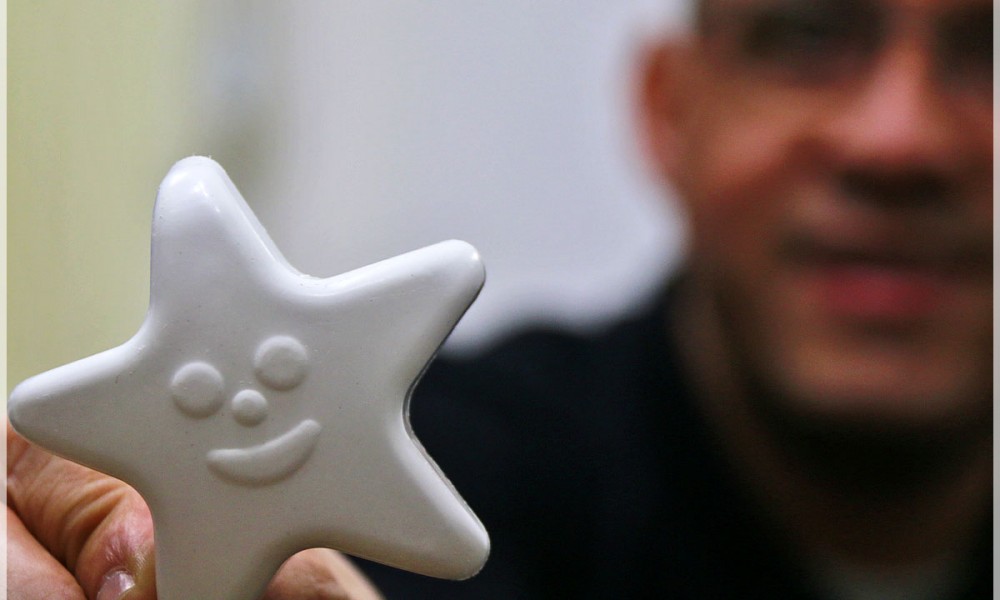 Estrela de Plástico encontrada durante um Mutirão de Limpeza realizado em Mongaguá.